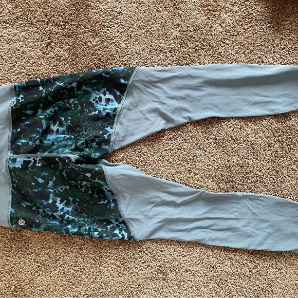 Lululemon Running in the City Mesh leggings yoga pants - Picture 4 of 4